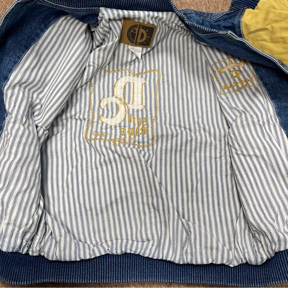 Vintage Denim Jacket 🧥 1996 - Picture 7 of 8